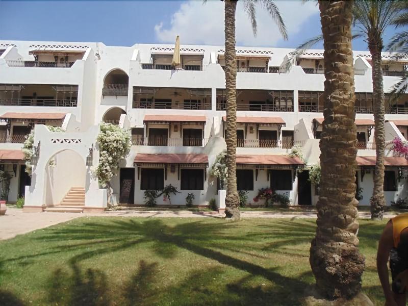 Six Corners Resort Abū Sulţān Exterior foto